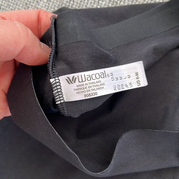Wacoal Beyond Naked‎ Shaping Briefs Black Size Medium - Picture 4 of 5